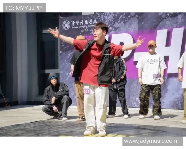 全国街舞大赛点评南京飞盘队展现团队意识与默契配合的精彩表现